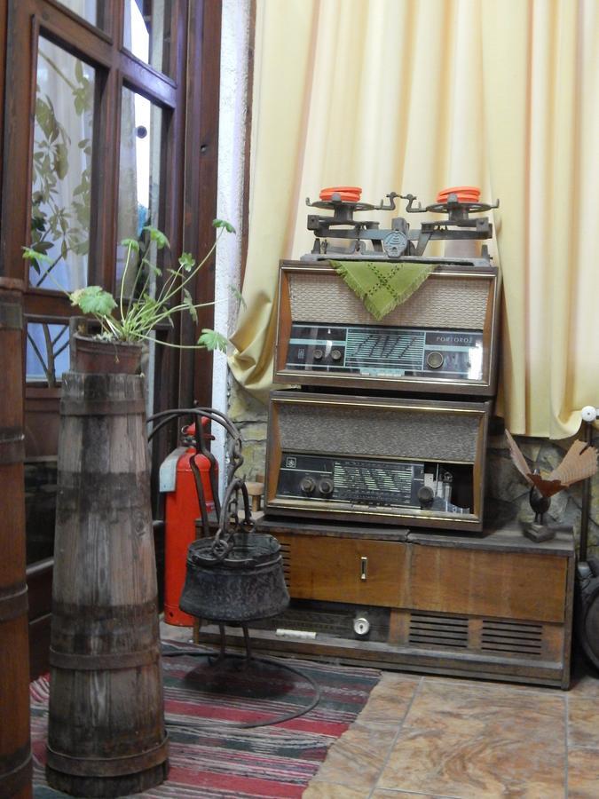 Hotel Restoran Antika สตรูมิตซา ภายนอก รูปภาพ